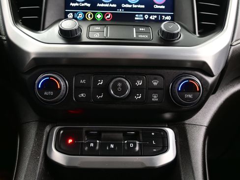 Used 2023 GMC Acadia SLE w/ Driver Convenience Package FWD image 20