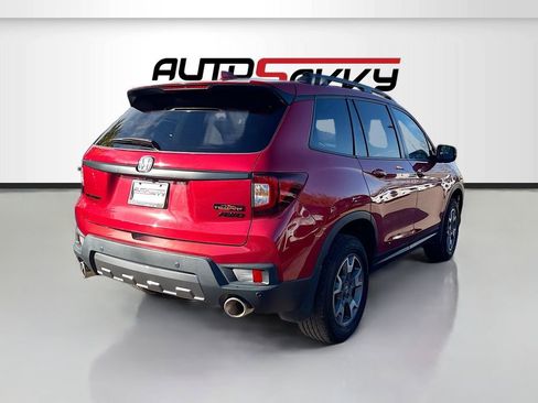Used 2023 Honda Passport TrailSport image 7