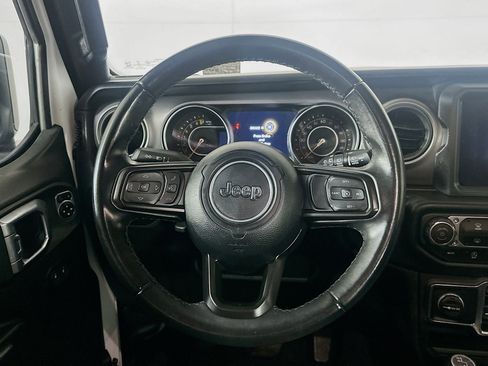 Used 2021 Jeep Wrangler Sport S image 17