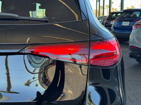 Certified 2025 Mercedes-Benz GLC 300 image 22