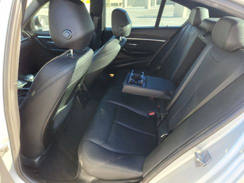 Used 2018 BMW 330e image 44