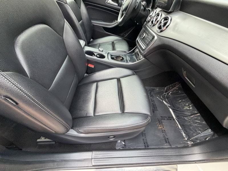 Used 2018 Mercedes-Benz GLA 250 4MATIC image 63