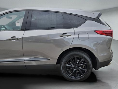 New 2025 Acura RDX SH-AWD image 36