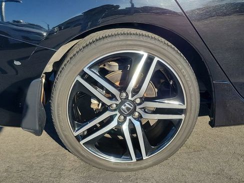 Certified 2017 Honda Accord Sport image 6