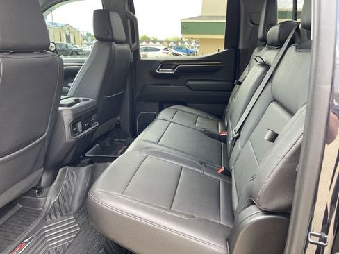 Used 2023 Chevrolet Silverado 1500 LT Trail Boss w/ Convenience Package II image 13