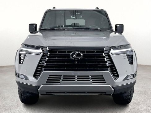 Used 2025 Lexus GX 550 image 5
