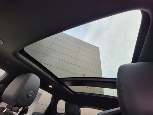 Used 2026 Land Rover Range Rover Evoque S image 39