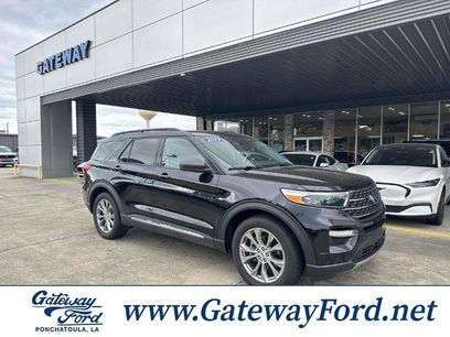 Certified 2023 Ford Explorer XLT w/ Equipment Group 202A
