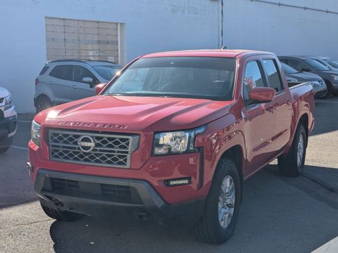 Used 2022 Nissan Frontier SV w/ Technology Package image 10