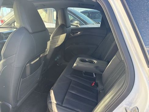 Used 2023 Audi Q4 e-tron Premium Plus w/ Premium Plus image 14