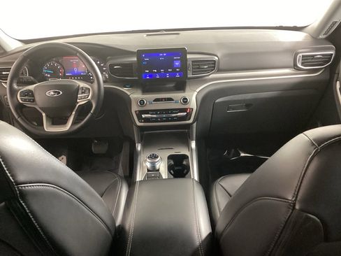 Used 2023 Ford Explorer XLT w/ Equipment Group 202A image 20