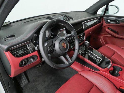 New 2026 Porsche Macan S AWD/4WD image 4