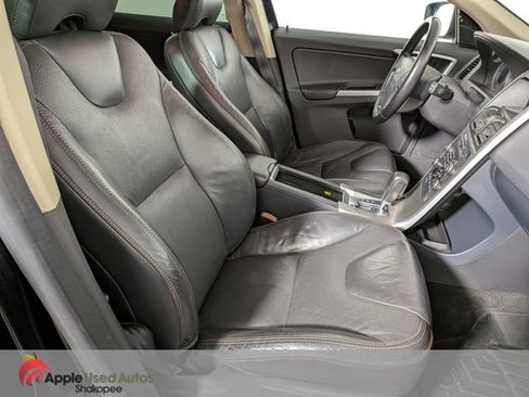 Used 2010 Volvo XC60 3.2 AWD/4WD image 38