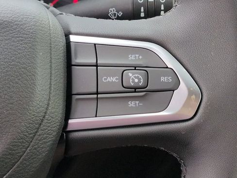 New 2026 Jeep Compass Latitude AWD/4WD image 24