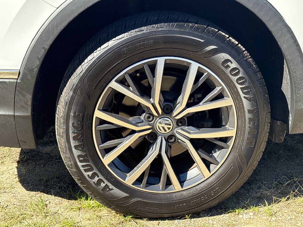 Used 2020 Volkswagen Tiguan SE AWD/4WD image 7