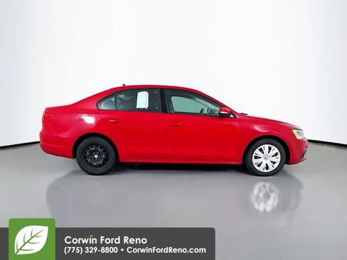Used 2014 Volkswagen Jetta SE image 8
