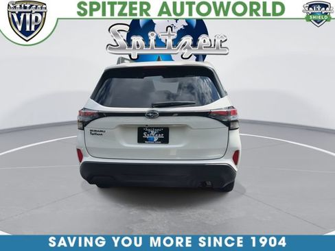 Used 2025 Subaru Forester Premium AWD/4WD image 8