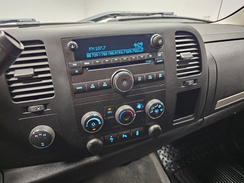 Used 2013 Chevrolet Silverado 2500 LT w/ Convenience Package AWD/4WD image 23