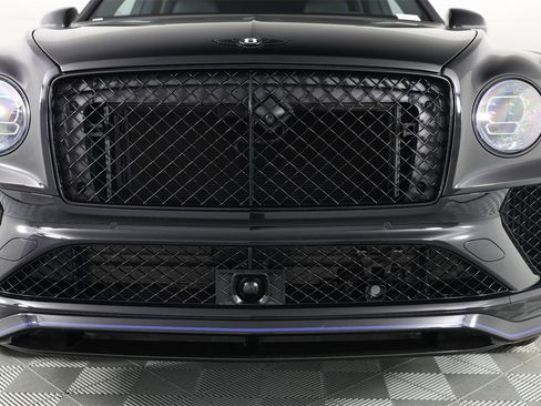 New 2025 Bentley Bentayga image 11