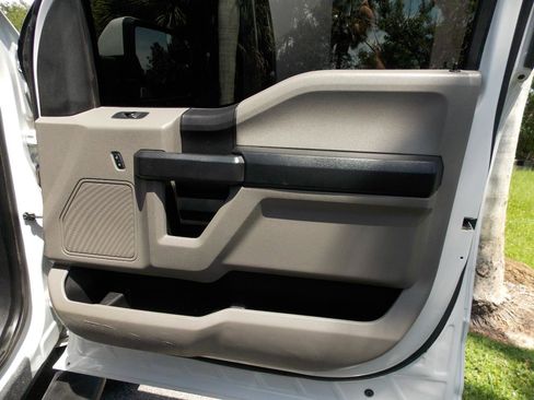 Used 2016 Ford F150 XL w/ Equipment Group 101A Mid AWD/4WD image 21