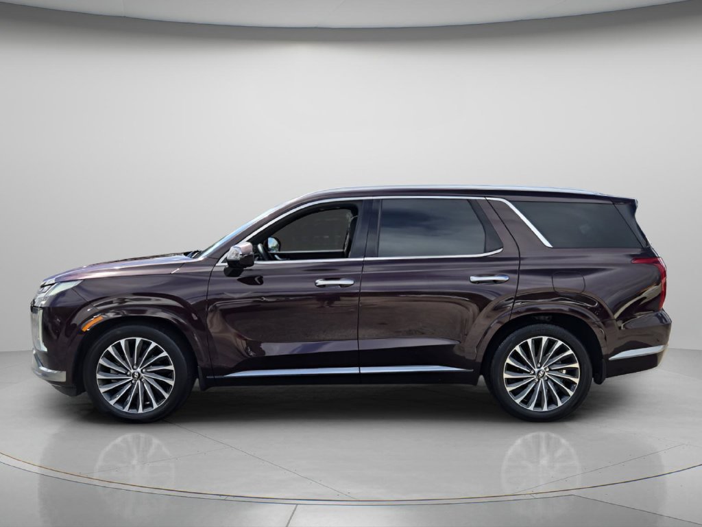 Used 2023 Hyundai Palisade Calligraphy FWD image 3