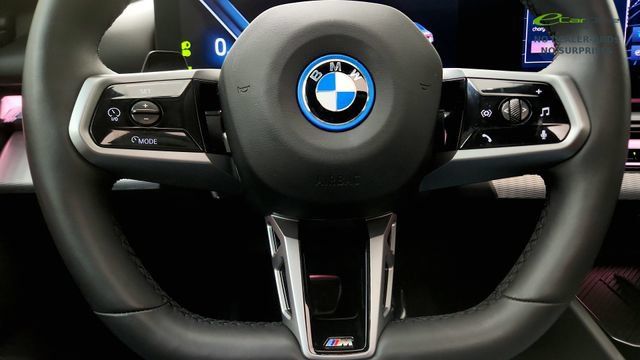Used 2026 BMW i5 eDrive40 w/ M Sport Package RWD image 59