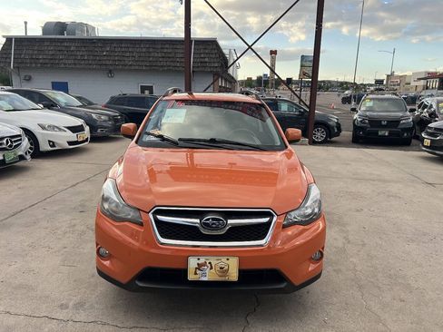 Used 2014 Subaru Crosstrek 2.0i Premium w/ Moonroof Package AWD/4WD image 2