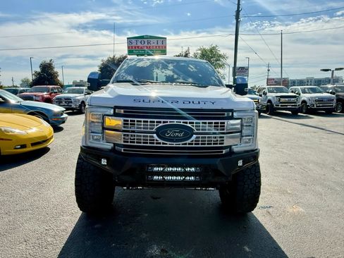 Used 2017 Ford F350 Platinum w/ Platinum Ultimate Package AWD/4WD image 8