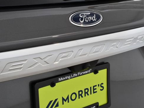 Used 2023 Ford Explorer Limited w/ Equipment Group 301A image 24