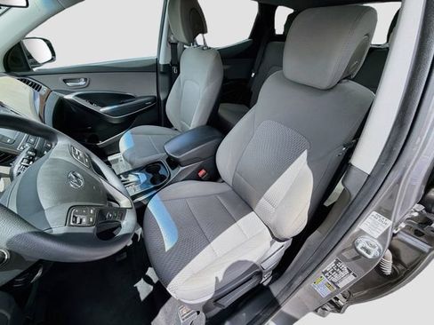 Used 2017 Hyundai Santa Fe Sport FWD image 20