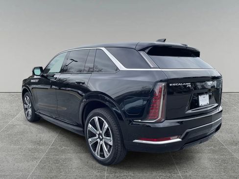 New 2025 Cadillac Escalade IQ Luxury 1 w/ Smart Trailering package image 3