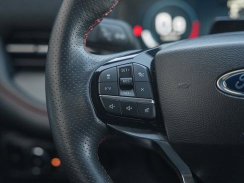 Used 2025 Ford Explorer ST-Line w/ ST-Line Street Pack image 32