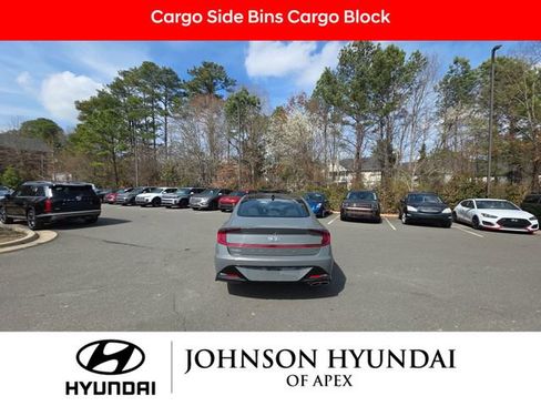 Used 2021 Hyundai Sonata SEL w/ Convenience Package image 16