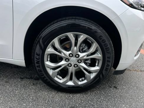 Used 2021 Buick Enclave Avenir w/ Avenir Technology Package AWD/4WD image 46