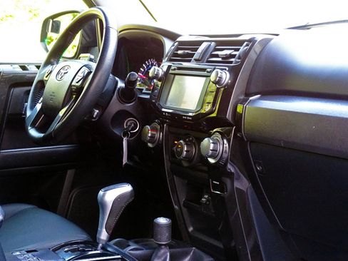 Used 2019 Toyota 4Runner TRD Pro AWD/4WD image 36