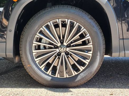 New 2026 Volkswagen Tiguan S AWD/4WD image 9
