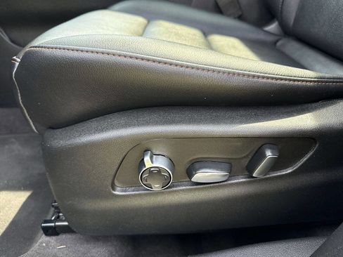 Used 2023 Cadillac XT4 Sport image 12