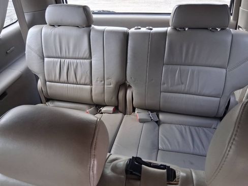 Used 2007 Toyota Sequoia SR5 RWD image 15