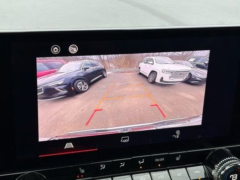 Used 2023 GMC Canyon AT4 w/ Canyon Safety Plus Package image 20