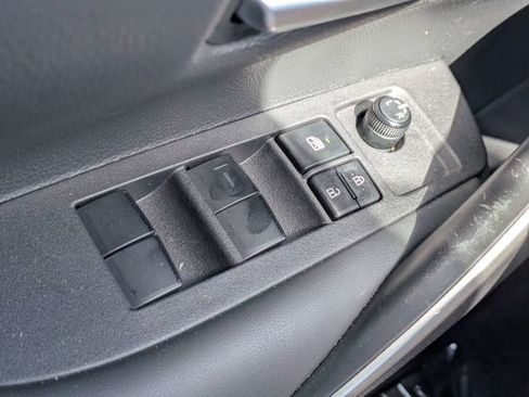 Used 2024 Toyota Corolla SE FWD image 21