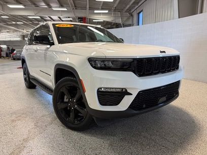 Used 2024 Jeep Grand Cherokee Limited w/ Luxury Tech Group II