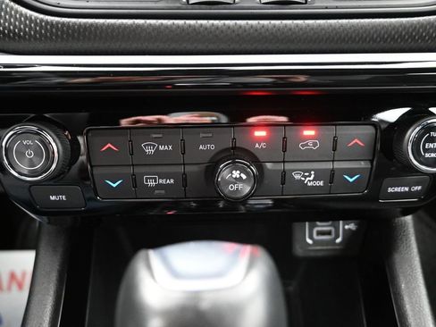 Used 2024 Jeep Compass Trailhawk image 20