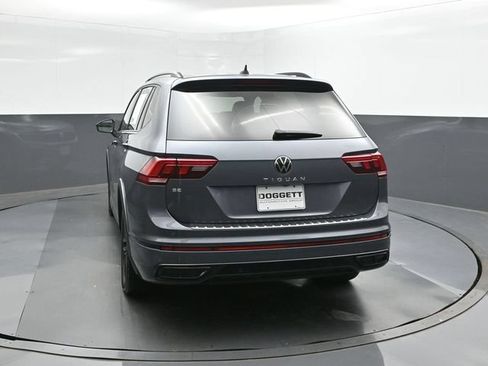 Used 2022 Volkswagen Tiguan SE R-Line FWD image 5