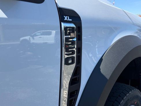 New 2026 Ford F550 4x4 Regular Cab Super Duty image 10