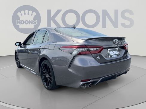 Used 2024 Toyota Camry XSE FWD image 4
