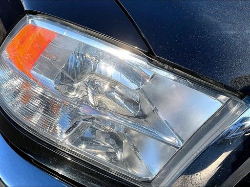 Used 2017 RAM 2500 SLT image 27