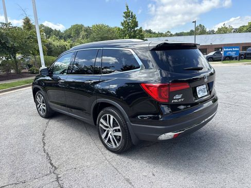 Used 2018 Honda Pilot Touring image 6