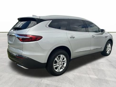 Used 2020 Buick Enclave Essence AWD/4WD image 5