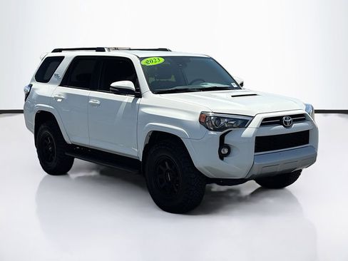 Certified 2023 Toyota 4Runner TRD Off-Road Premium AWD/4WD image 3