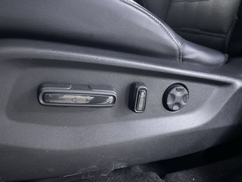 Used 2019 Honda CR-V Touring image 13